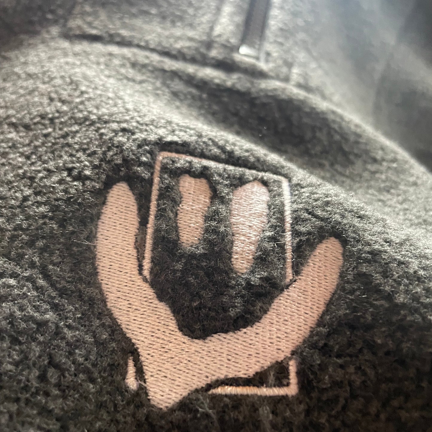 ESSENTIAL FLEEC - grey.