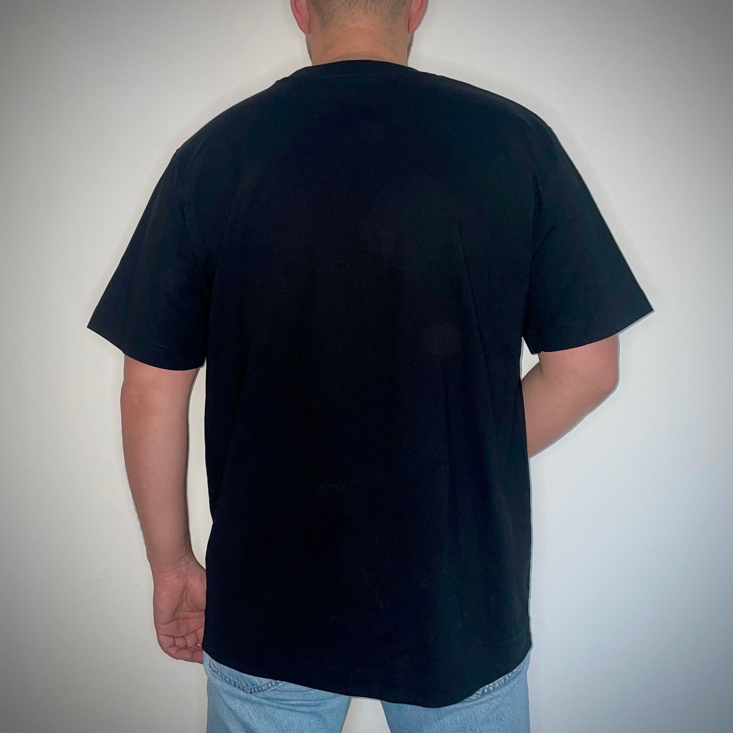 ESSENTIAL SHIRT - black.