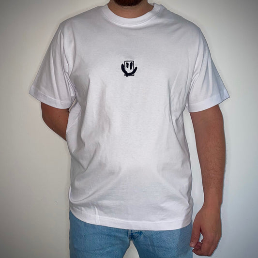 ESSENTIAL SHIRT - white.